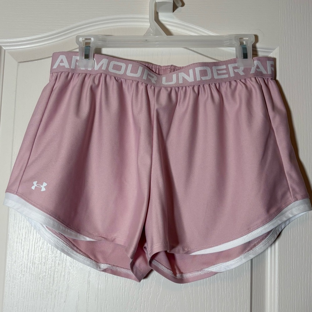Under Armour Play Up 3.0 Shorts. Large. Pink/white. Excellent condition.